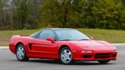 Honda NSX: Efsane Otomobil Geri Dönüyor!